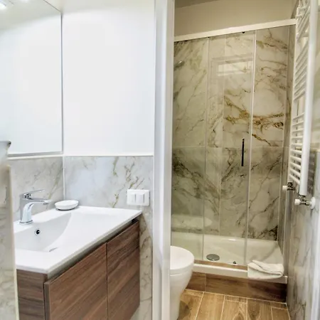 Lovely 2 Bedroom By Yourhost Appartamento Roma